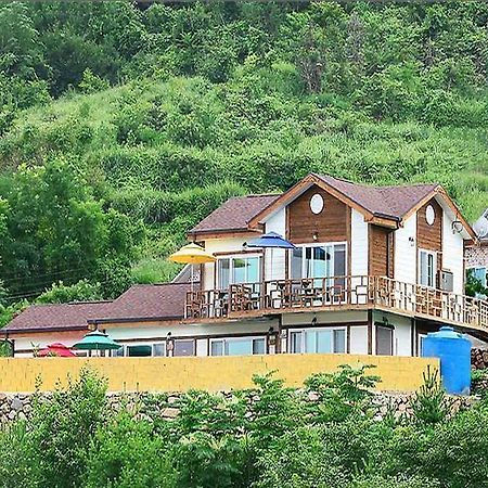 Hanuri Pension Namhae Luaran gambar